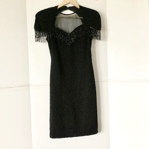 Betsy & Adam Cocktail Dress wSheer Chiffon Décolletage & Beaded Fringe 5/6 BLK